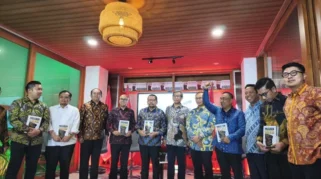 Dirgayuza Jelaskan Alasan Terbitkan Buku 'Presiden Solusi' untuk Bantah Persepsi Publik soal Prabowo