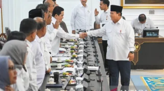 Ditengah Gejolak Global, Presiden Prabowo Tegaskan Pilih Jalur Kemandirian: Strategi Ekonomi dan Energi Nasional