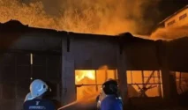 Dua Kebakaran Hebat di Bondowoso Hanguskan Gudang Tembakau dan Tiga Rumah Warga