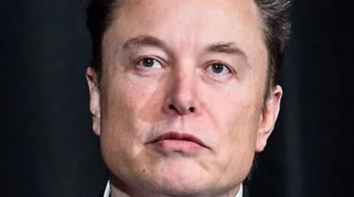 Elon Musk Resmi Jadi Triliuner Pertama Usai IPO SpaceX, Kekayaannya Tembus Rp17.000 Triliun