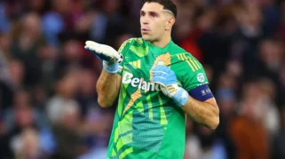 Emiliano Martinez Bersedia Gabung Juventus, Harga dari Aston Villa Jadi Penghalang