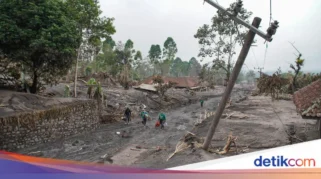 Erupsi Semeru: PVMBG Larang Warga Dekati Kawah, Status Siaga Level III