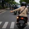 Fenomena Sein Kiri Belok Kanan: Lebih dari Sekadar Candaan di Jalan