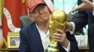 FIFA Konfirmasi Donald Trump Akan Serahkan Trofi Piala Dunia 2026