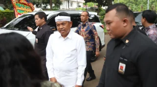 Gebrakan Baru Gubernur Dedi Mulyadi: Warga Jabar Bisa Bayar Pajak Kendaraan Lewat WhatsApp