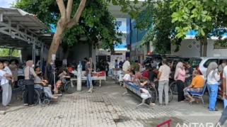 Gempa M 6,7 Guncang Palu, Pasien RS Samaritan Panik Berhamburan