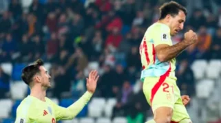 Gol Cepat Mikel Oyarzabal dan Pedri Bawa Spanyol Unggul 2-0 atas Peru di Babak Pertama