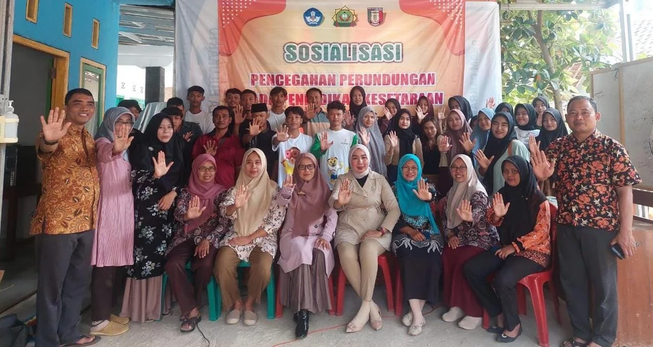 Golkar Sidoarjo Buka Jalan Pendidikan Warga Putus Sekolah Lewat Beasiswa Kesetaraan