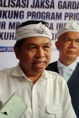 Gubernur Jabar Dedi Mulyadi Usul Siswa SMK PKL Setahun Penuh untuk Siap Kerja