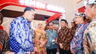 Hadiri Expo Konstruksi 2026, Khofifah Dorong Sinergi Percepat Pembangunan Infrastruktur Jatim