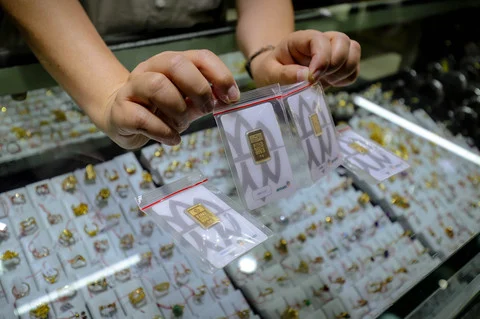 Harga Emas Antam Turun Rp 61.000 dalam Sepekan ke Rp 2.738.000 per Gram pada Minggu 7 Juni 2026