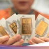 Harga Emas Kembali Anjlok di Akhir Pekan, Ini Daftar Lengkapnya