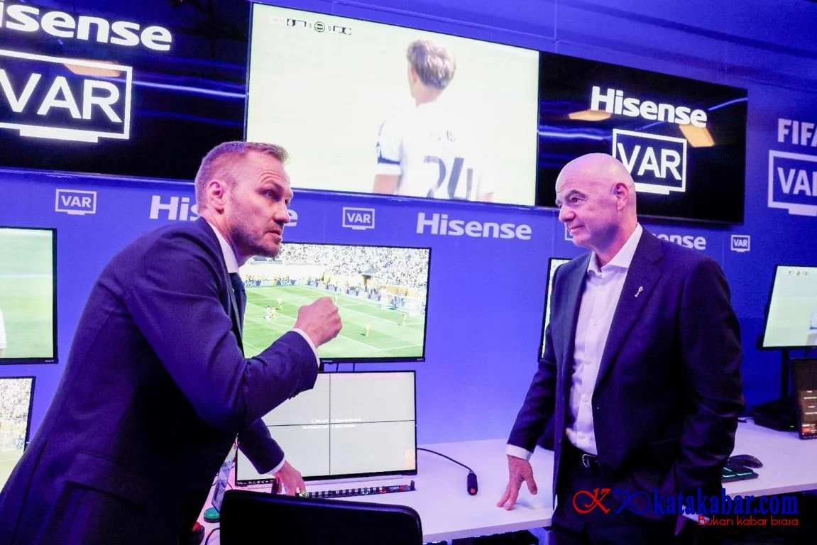 Hisense TV RGB-MiniLED Jadi Layar Resmi IBC Piala Dunia FIFA 2026, Presiden FIFA Uji Sistem VAR