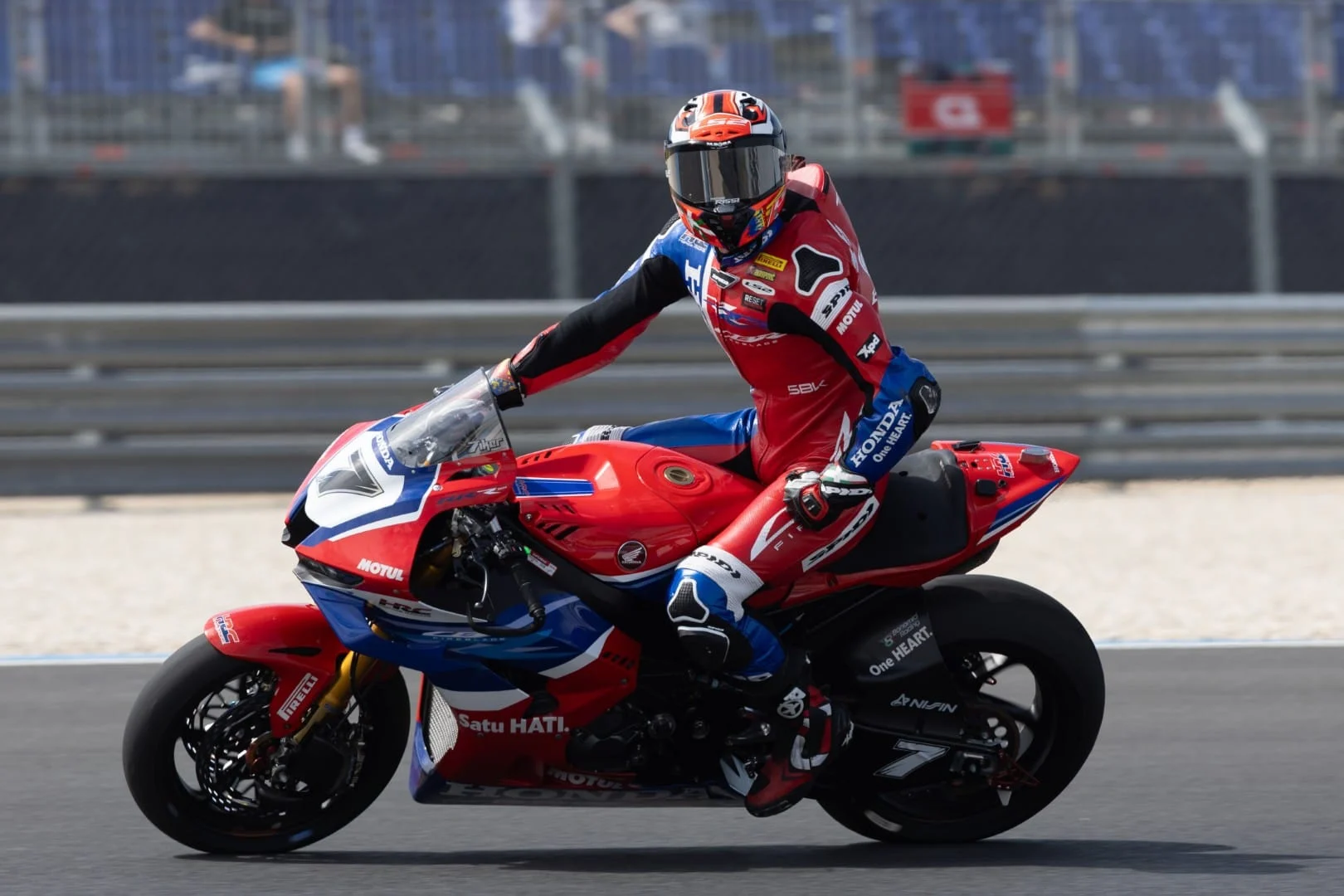 Iker Lecuona Kaget Dipanggil MotoGP Ducati: Kejutan Besar di Tengah Tes WSBK