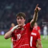 Indonesia Unggul 2-0 Lawan Oman di Babak Pertama Berkat Gol Hubner dan Romeny, Emil Audero Gagalkan Penalti