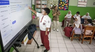 Interactive Flat Panel Terbukti Tingkatkan Motivasi Belajar Siswa di Seluruh Indonesia