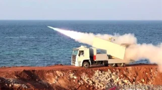 Iran Klaim Hancurkan 8 Fasilitas Militer AS di Kuwait dan Bahrain, Gencatan Senjata Terancam