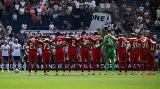 Iraola Janji Pertahankan Identitas Permainan Liverpool di Tengah Adaptasi Taktik