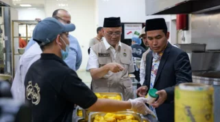 Irjen Kemenhaj Inspeksi Dapur Katering Jemaah Haji di Madinah, Pastikan Kualitas dan Cita Rasa Nusantara