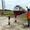 Jaga Keselamatan Anak Jelang Libur Sekolah, KAI Daop 9 Jember Tutup 11 Perlintasan Liar