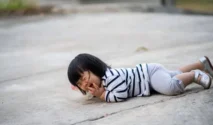 Jangan Terpancing Emosi, Ini Tips Hadapi Anak Tantrum