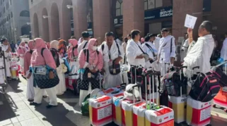 Jemaah Haji Siasati Kelebihan Bagasi lewat Jasa Pengiriman dari Hotel ke Tanah Air