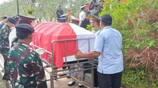 Jenazah Eks Menhan Ryamizard Ryacudu Telah Dikebumikan di TMP Kalibata