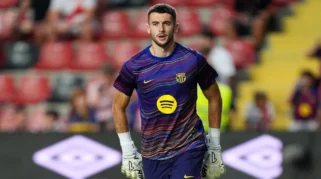 Joan Garcia: Kiper Andal Barcelona Raih Penghargaan Penyelamatan Terbaik Musim Ini
