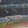KDM Serahkan Kadeudeuh Rp1 Miliar untuk Persib Bandung