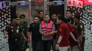 Kejagung Juga Tahan Eks Wakil Kepala BGN Lodewyk Pusung dan Sony Sonjaya
