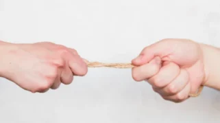 Kenali Tanda Pasangan Manipulatif Sebelum Terlambat