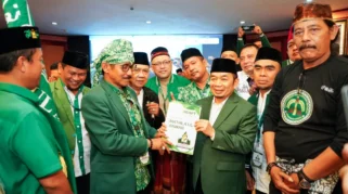 Ketum PB Mathlaul Anwar Resmikan Sekretariat PW NTB, Tegaskan Tiga Risalah Perjuangan