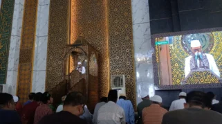 Khatib Al-Akbar Ajak Umat Agungkan Salat di Bulan Muharram