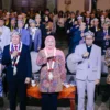 Khofifah Ajak Gereja Perkuat Karakter Generasi Bangsa di Tengah Ancaman Pinjol