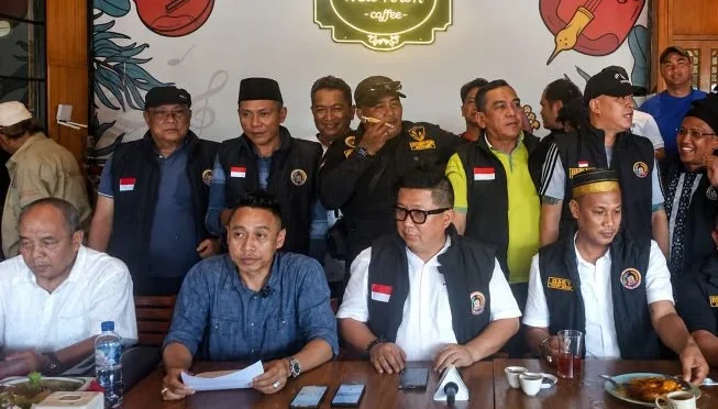 Klarifikasi Aksi Penganiayaan yang Viral: Pria yang Dipukul Ternyata Pelaku Penggelapan Mobil