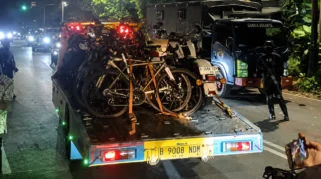 KPK Sita Mobil Sport, Harley-Davidson, hingga Uang Asing dari Rumah Eks Wamen Imipas Silmy Karim