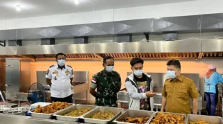 KSP Tinjau Dapur MBG di Sawojajar, Dinilai Layak Jadi Standar Nasional