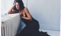 Kylie Jenner Rilis Koleksi 'Dear Summer, Love Khy': Gaun Mini dan Motif Leopard Jadi Andalan