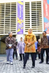 Lantik 65 Kepala Sekolah, Khofifah Minta Tingkatkan Kualitas Pendidikan