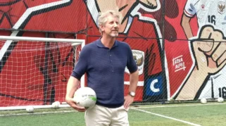 Legenda Manchester United Edwin van der Sar Doakan Timnas Indonesia Tembus Piala Dunia