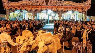 Malam 1 Suro 2026: Panduan Kirab, Tradisi Tapa Bisu, dan Amalan Minum Susu Putih