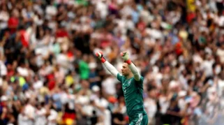 Manuel Neuer Resmi Jadi Kiper dengan Penampilan Terbanyak di Piala Dunia