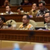 Mendagri Tito Ajak Swasta Atasi 30 Persen Warga Papua Belum Punya Hunian Layak