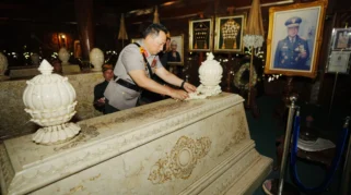 Menjelang Hari Bhayangkara, Kapolri Laksanakan Ziarah ke Makam Presiden Pertama RI di Blitar