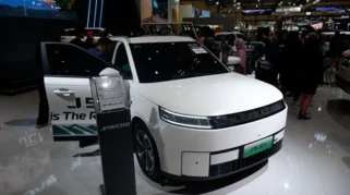 Meski Koreksi Bulanan, Jaecoo J5 Kokoh di Puncak Mobil Listrik Terlaris Mei 2026