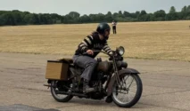 Modifikasi Gila Jason Momoa: Moge Harley Berusia 100 Tahun Berubah Jadi Motor Hybrid