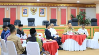 Mosi Tak Percaya ke Sekwan Riau: Plt Gubri Sebut Miskomunikasi, Target Pencairan Dua Pekan