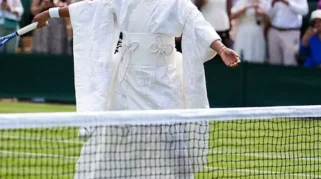 Naomi Osaka Tampil Memukau di Wimbledon dengan Kimono Custom Karya Desainer Jepang