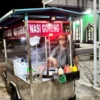 Nasi Goreng Keliling Favorit Warga Dolopo: Nasi Goreng 75, Hanya Rp12.000