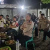 Nobar Piala Dunia 2026, Wakapolres Sampang Ajak Warga Jaga Kamtibmas